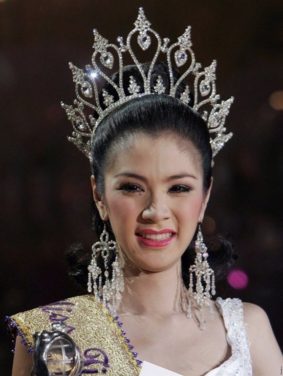 huong-giang-lieu-co-phai-la-hoa-hau-chuyen-gioi-quoc-te-dep-nhat-lich-su