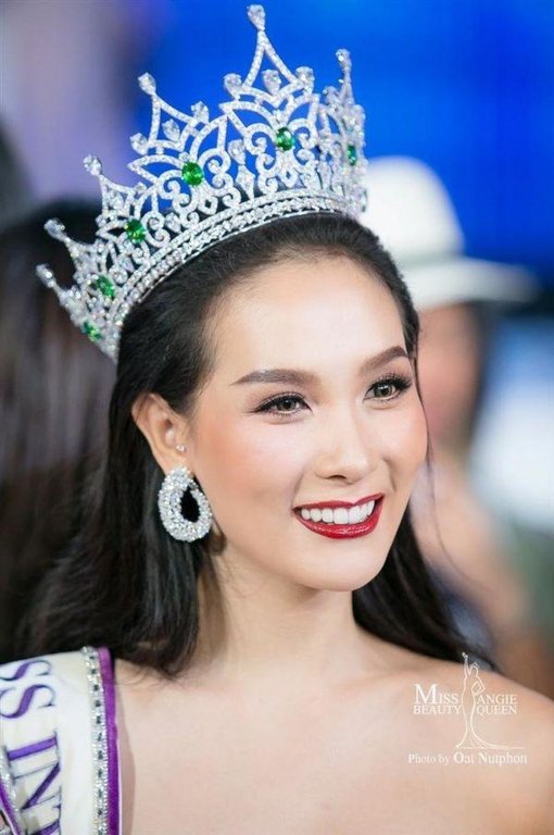 huong-giang-lieu-co-phai-la-hoa-hau-chuyen-gioi-quoc-te-dep-nhat-lich-su