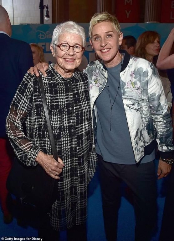 ellen-degeneres-toi-tung-bi-cha-duong-lam-dung-tinh-duc-vao-nam-15-tuoi