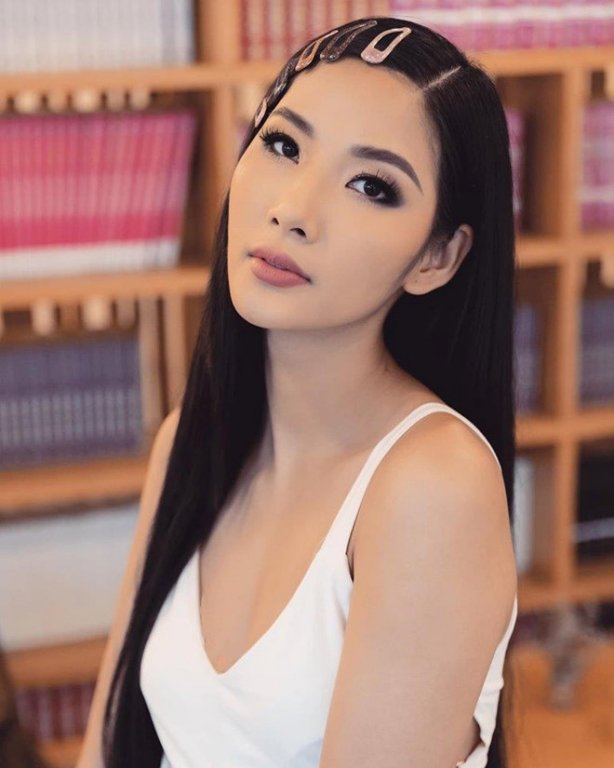 tac-gia-trang-phuc-lay-y-tuong-tu-ban-tho-thua-nhan-thiet-ke-bi-lo