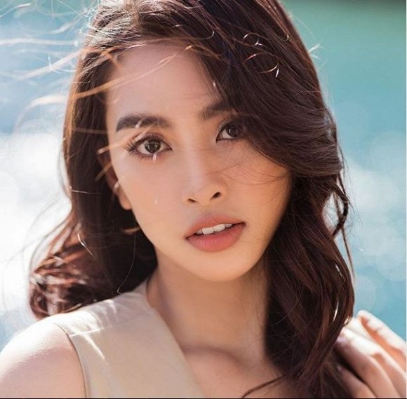 Hoa hậu Tiểu Vy viết trên instagram: 