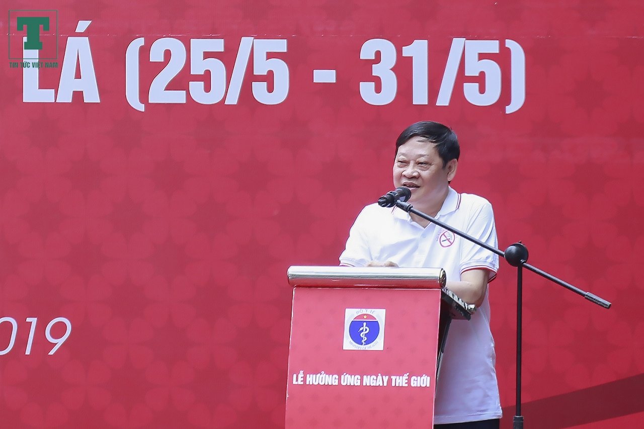 thu-truong-chia-se-ly-do-bo-y-te-dong-thuan-voi-ha-noi-cam-bong-cuoi