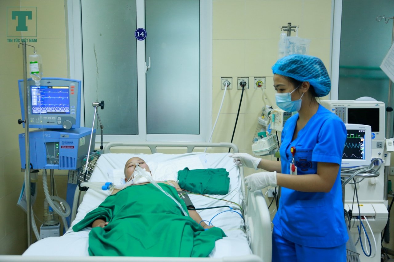 Sản phụ Liên đang có những chuyển biến tích cực về sức khoẻ, hiện tại bệnh nhân đang được cho 