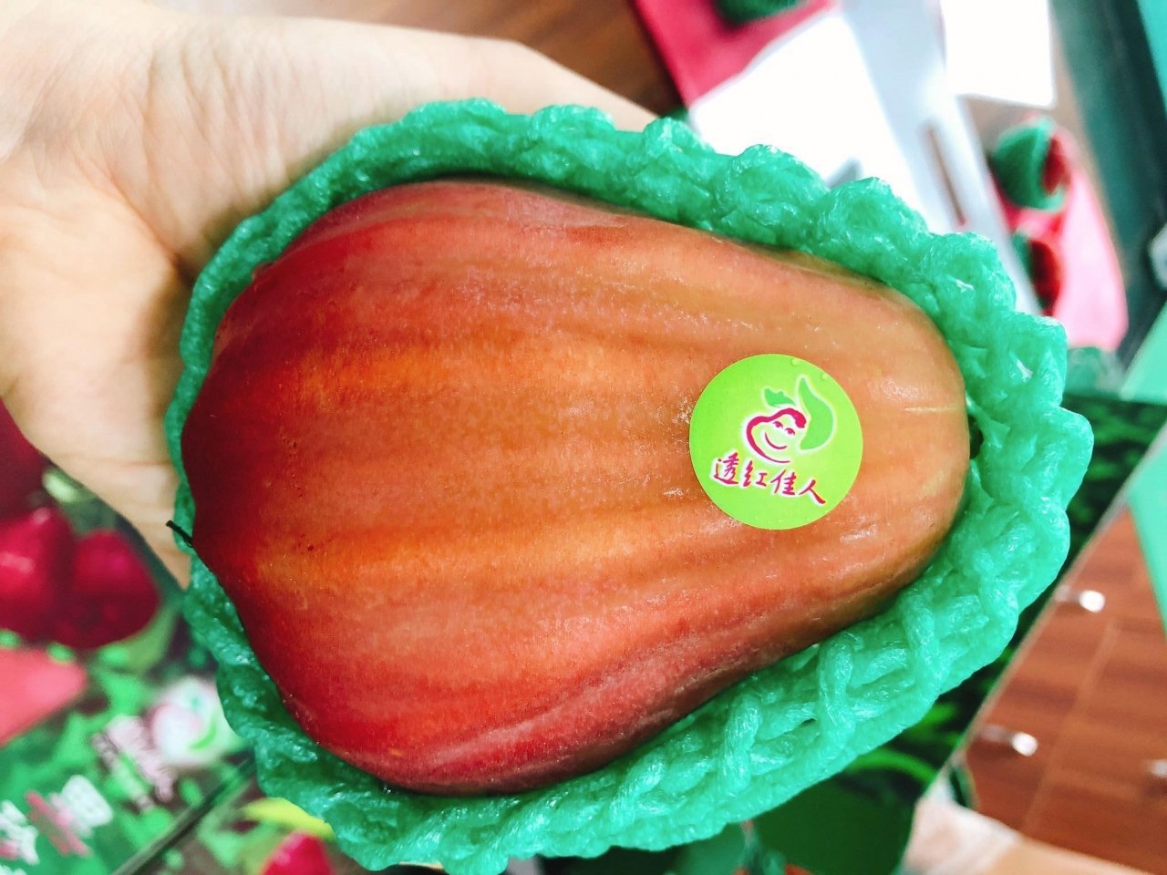 Gà Trung Quốc 80 ngàn/con, lá chanh Thái 1 triệu/kg đổ về Việt Nam Gà Trung Quốc 80 ngàn/con, lá chanh Thái 1 triệu/kg đổ về Việt Nam