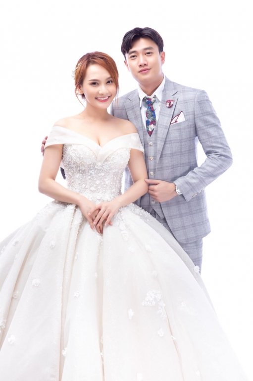 bo-anh-cuoi-tuyet-dep-cua-bao-thanh-va-quoc-truong-trong-ve-nha-di-con