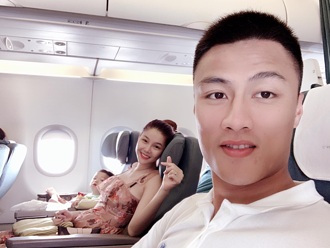 Gia đình Mạc Hồng Quân - Kỳ Hân vừa có chuyến du lịch nghỉ dưỡng ở Nha Trang. 