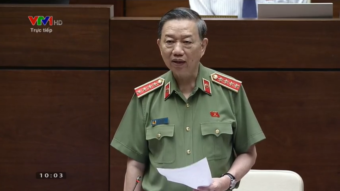 tin-tuc-24h-moi-nhat-ngay-46-ong-doan-ngoc-hai-ve-lam-pgd-cong-ty-xay-dung-dieu-tra-hanh-vi-phu-huynh-dua-tien-nho-can-thiep-diem-thi