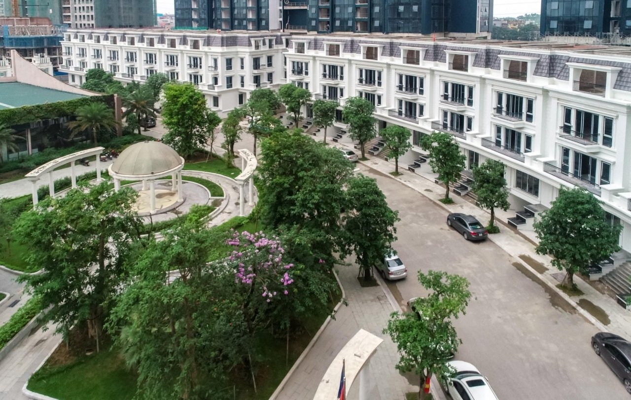 lac-loi-giua-khong-gian-xanh-chuan-resort-5-sao-tai-tay-ho-tay