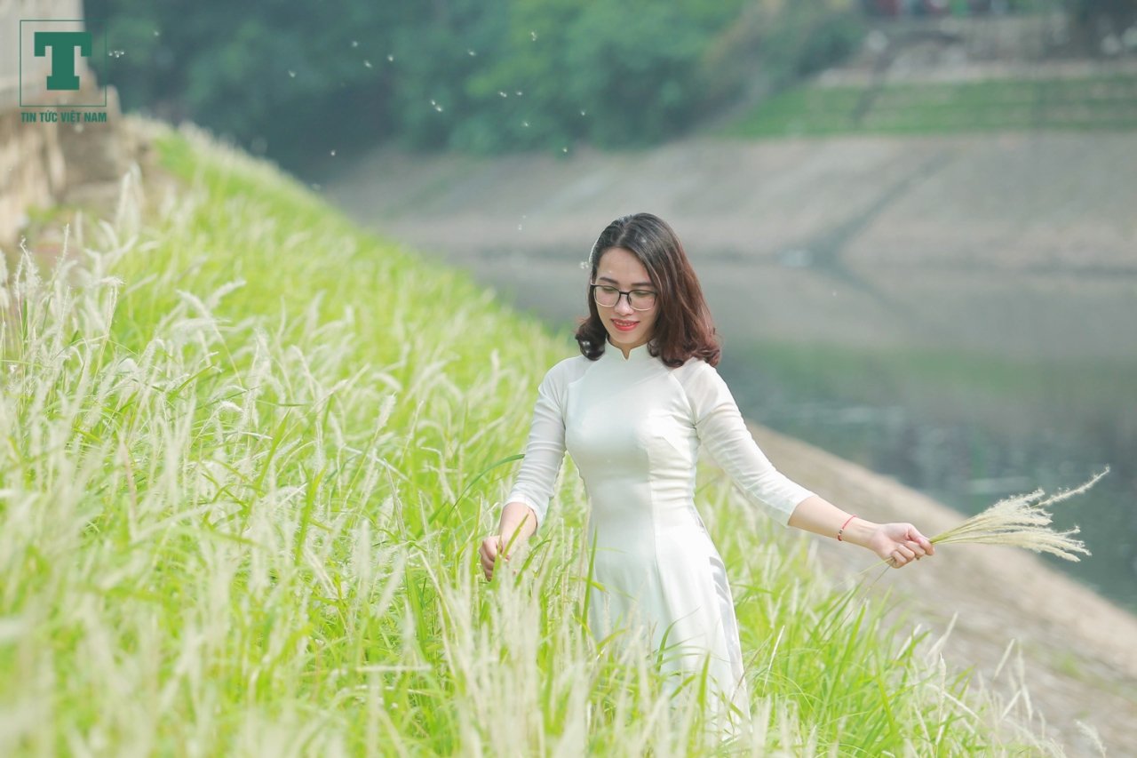 la-lam-hinh-anh-nguoi-dan-thanh-thoi-chup-anh-cau-ca-ben-song-to-lich