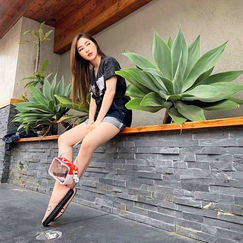 Hương Tràm tâm sự khi du học bên Mỹ: