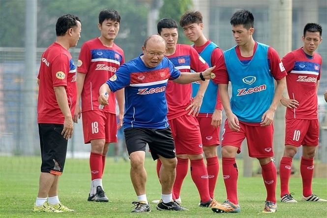 hlv-park-hang-seo-than-thien-gan-gui-va-gu-thoi-trang-gian-di
