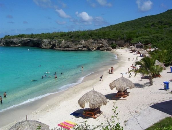 10-su-that-thu-vi-ve-curacao-dat-nuoc-co-dt-gap-viet-nam-o-tran-chung-ket-kings-cup-toi-nay
