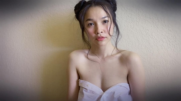 Hiền Thục lại khiến công chúng ngỡ ngàng khi ngày càng trẻ trung và gợi cảm dù đã 38 tuổi. 