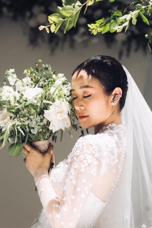 MC Phí Linh khoe ảnh cưới xinh đẹp, nhận được nhiều lời chúc mừng từ đồng nghiệp và người hâm mộ. Cô sẽ lên xe hoa vào ngày 14/6 tới.