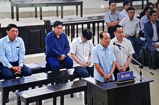 Vũ “nhôm” đối chất với hai sếp cũ - 2