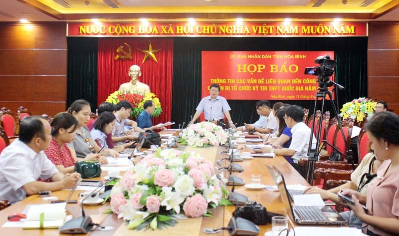 Toàn cảnh buổi họp báo. (Ảnh: Báo Hòa Bình).