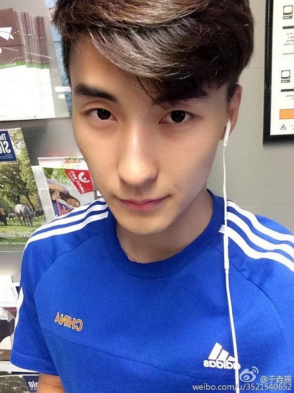 nam-than-bong-chuyen-trung-quoc-tu-choi-du-thi-mister-global-2019-la-ai