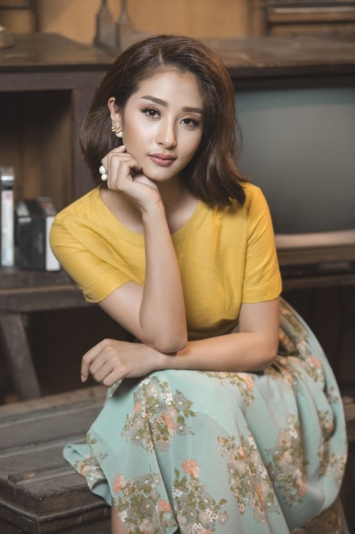 Nhưng sau vinh quang, Thu Hằng lại bị ế show.
