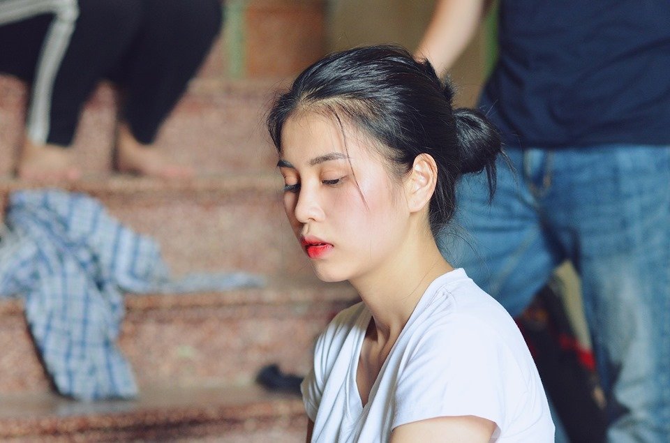 phia-dien-vien-thu-huong-len-tieng-se-nho-cong-an-lam-ro-thong-tin-lo-anh-nong-o-dam-sen