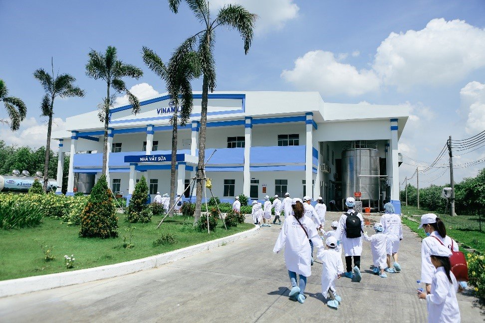 resort-bo-sua-vinamilk-co-gi-ma-cac-be-thich-thu-den-the