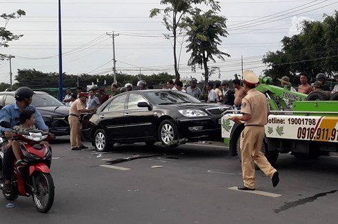 thong-tin-moi-nhat-vu-nhom-thanh-nien-xam-tro-bao-vay-xe-can-bo-cong-an