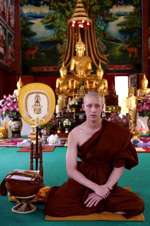 my-nam-thai-lan-noi-tieng-vi-dong-canh-nong-manh-bao-cao-dau-di-tu