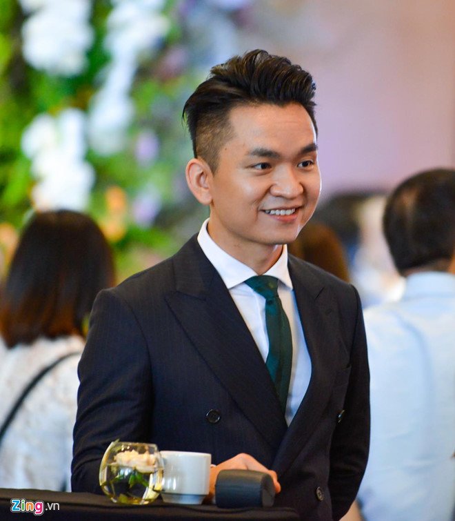 dan-sao-viet-du-cuoi-mc-phi-linh-tai-ha-noi