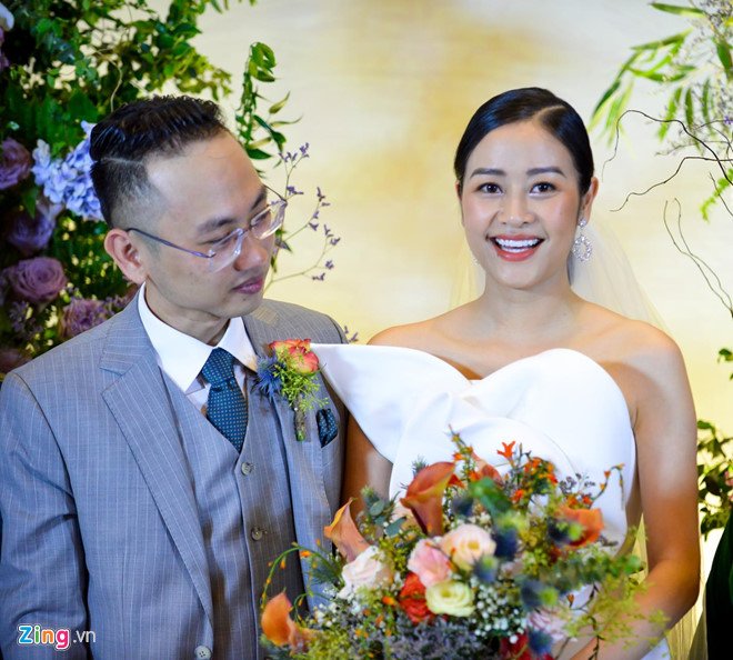 dan-sao-viet-du-cuoi-mc-phi-linh-tai-ha-noi