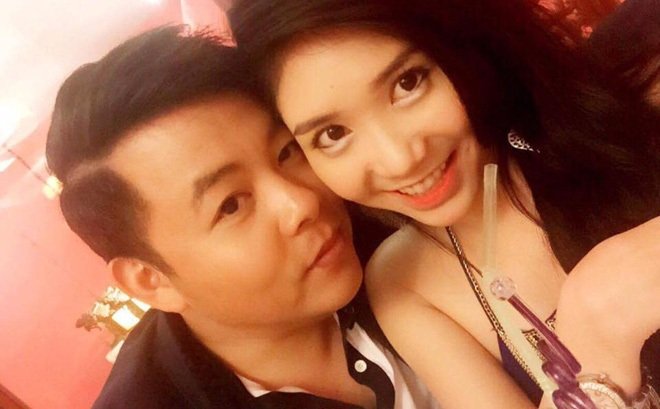 Thanh Bi từng có quãng thời gian yêu Quang Lê. Nam ca sĩ từng góp tiền giúp bạn gái mua nhà trong khi hẹn hò. Tuy nhiên, do bố của Thanh Bi mắc bệnh nên cô phải bán nhà để chạy chữa cho bố. Hotgirl cho hay không hề nói với Quang Lê chuyện này.