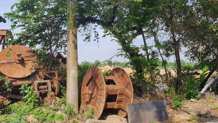 Khu đất đấu giá quyền sử dụng đất tại Đầm Thùng vẫn đang thi công.