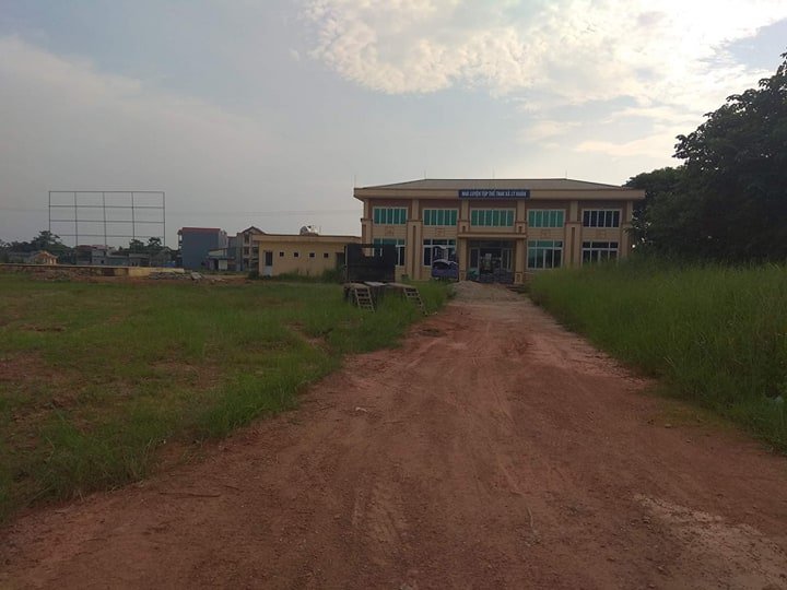 Khu vực khu liên hợp thể thao ít được người dân sử dụng.