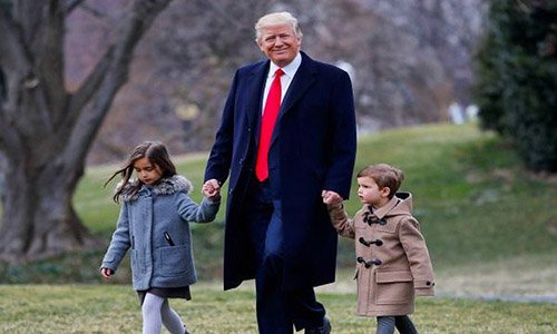 Bức ảnh được Ivanka Trump đăng kèm lời chúc mừng sinh nhật cha mình hôm 14/6. Ảnh: Twitter.