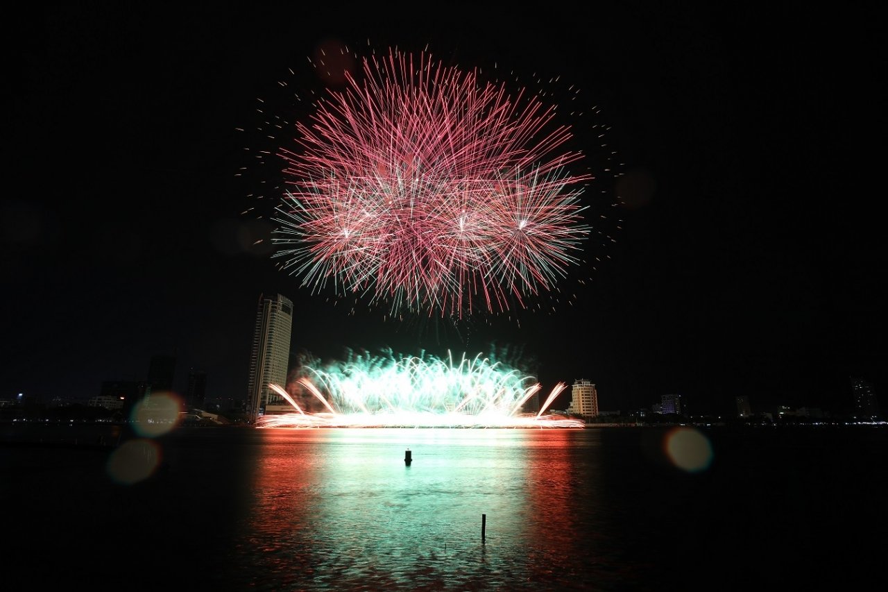 phan-lan-va-y-chay-het-minh-trong-dem-thi-thu-3-phao-hoa-quoc-te