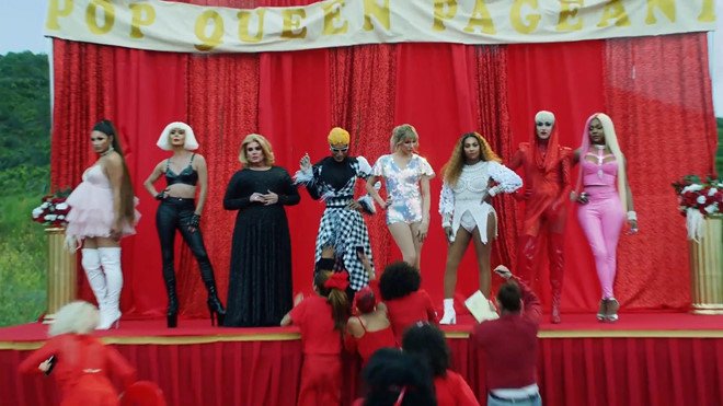 katy-perry-om-chat-taylor-swift-trong-mv-moi-sau-6-nam-bat-hoa
