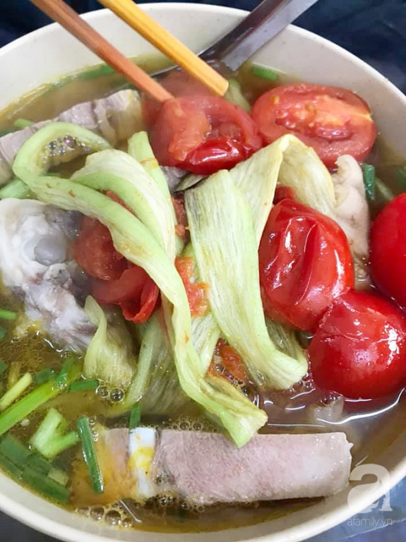 bun-chui-ngo-si-lien-lai-bi-len-thot-vi-bao-khach-ra-nha-nghi-ma-an-bun