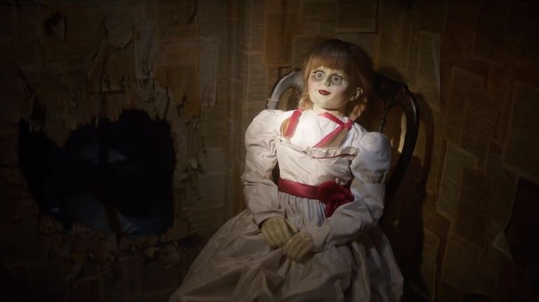 bup-be-ma-annabelle-va-vai-tro-trung-tam-trong-vu-tru-kinh-di