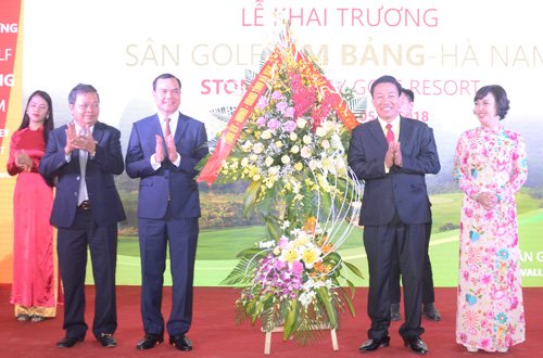 san-golf-kim-bang-xay-dung-khong-phep-cua-ai