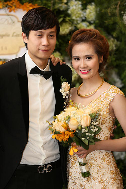 Huyền Lizzie chính thức xác nhận đã ly hôn chồng doanh nhân sau 5 năm tổ chức đám cưới. Cả hai ly thân từ 2 năm trước và vừa hoàn tất thủ tục ly hôn cách đây vài tháng.