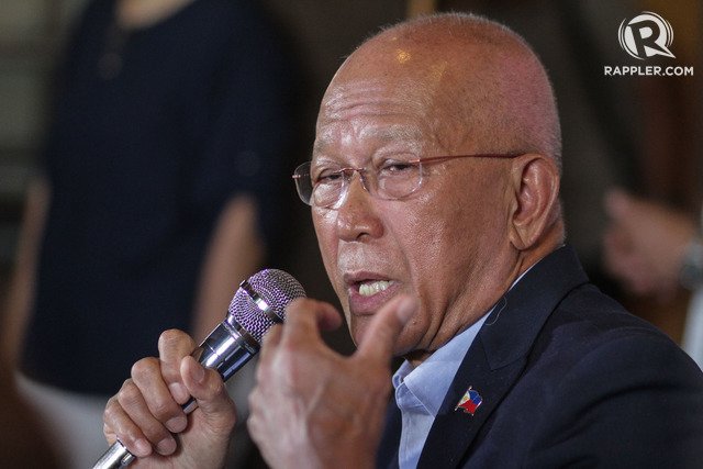Bộ trưởng Quốc phòng Delfin Lorenzana là một trong những người đầu tiên lên tiếng về vụ tàu Trung quốc đâm chìm tàu Philippines.