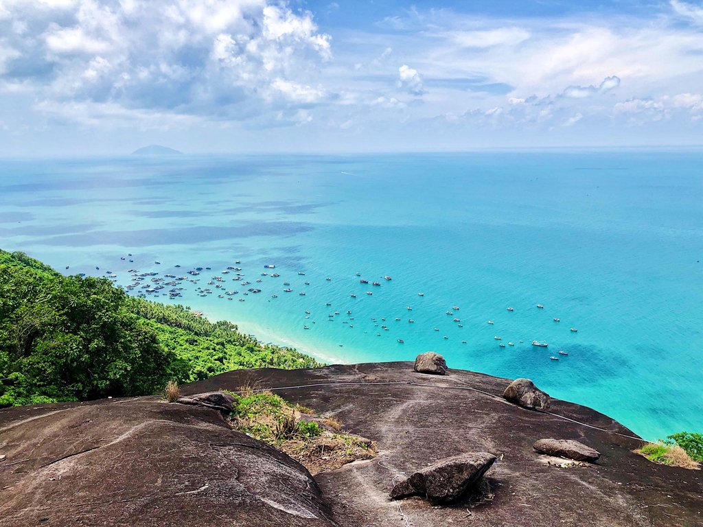 tan-huong-su-binh-yen-o-hon-dao-it-nguoi-biet-gan-phu-quoc