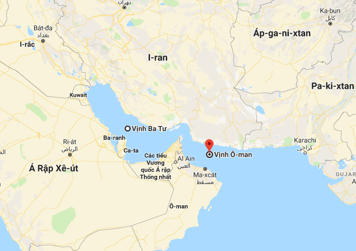 Vùng biển giữa Vịnh Ba Tư và Vịnh Oman là một trong những tuyến đường vận chuyển dầu quan trọng nhất trên thế giới.