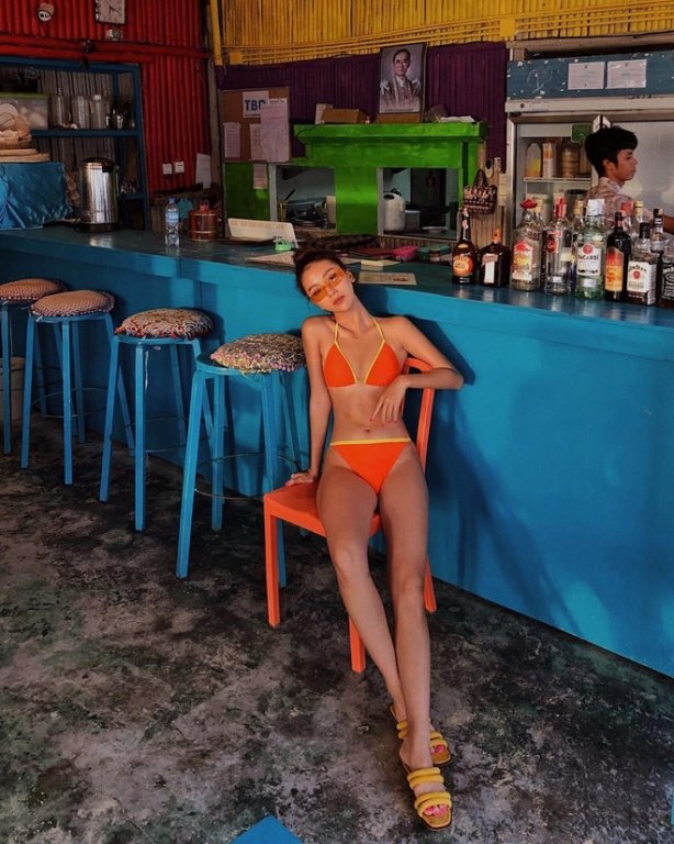 khi-chi-pu-va-quynh-anh-shyn-cap-doi-voi-bikini
