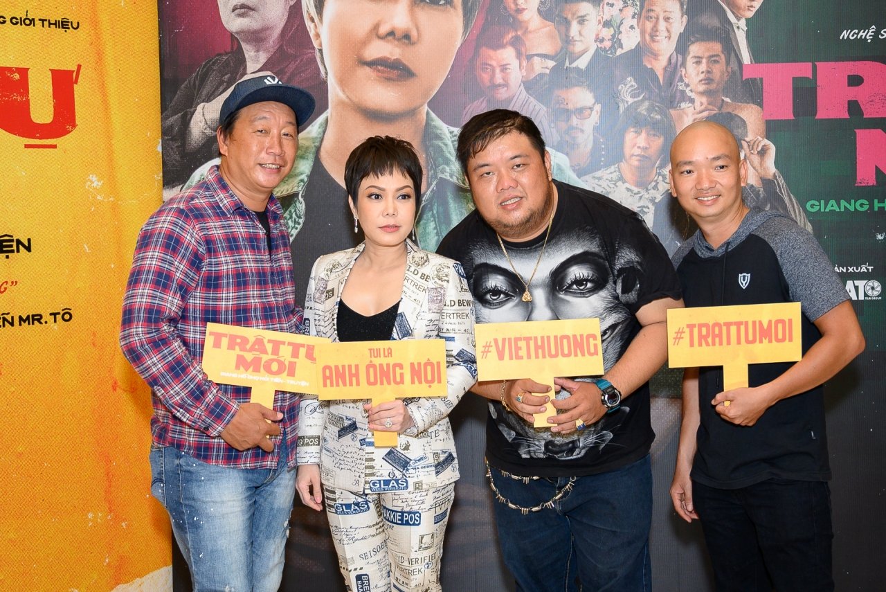 viet-huong-gia-nhap-vu-tru-giang-ho-bang-vai-dien-tomboy