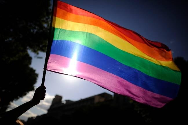 lich-su-ly-thu-cua-co-cau-vong-lgbt-bieu-tuong-toan-cau-cho-thang-tu-hao-dong-tinh