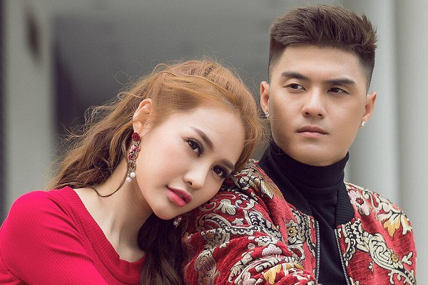 Linh Chi chia sẻ trên trang cá nhân: 