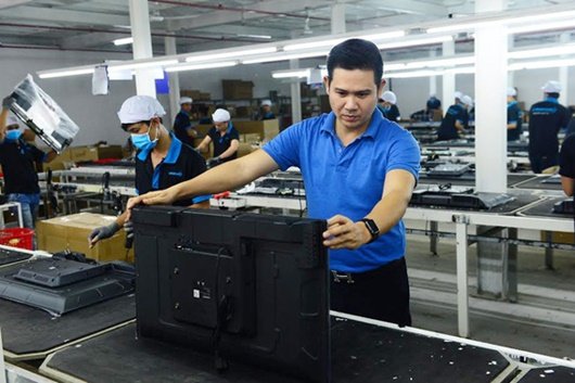 giu-lum-xum-ban-hang-trung-quoc-doi-lot-hang-viet-asanzo-dang-ban-gi-tai-viet-nam