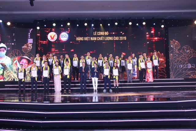 Buổi lễ công bố Hàng Việt Nam chất lượng cao 2019.