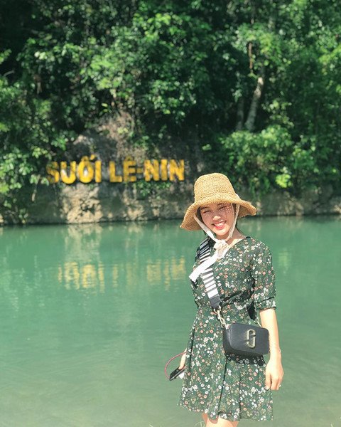 Suối Lê-Nin ở Cao Bằng đẹp như nàng thơ 'đốn tim' giới trẻ