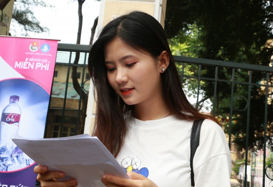 ve-dep-hon-nhien-cua-nu-sinh-ha-thanh-trong-ky-thi-thpt-quoc-gia-2019