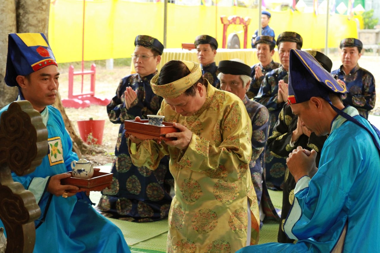te-dan-am-hon-tuong-nho-nguoi-tu-nan-trong-bien-co-kinh-do-that-thu